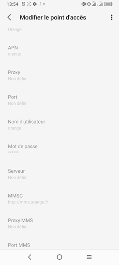 Étape 7 : Consultez les données du profil :Vérifiez que les paramètres correspondent.Nom : OrangeAPN : orangeProxy : Non défini (par défaut)Port : Non défini (par défaut)Nom d'utilisateur : orangeMot de passe : orangeServeur : http://www.orange.frMMSC : http://mms.orange.frProxy MMS : 192.168.10.200Port MMS : 8080MMC: 208MNC : 01Type d'authentification : PAPType d'APN : default,mms,dun,suplProtocole de l'APN : IPv4/IPv6Protocole d'itinérance de l'APN  : IPv4Activer/désactiver APN : (APN activé par défaut)Réseau : Non spécifiéType MVNO : AucunValeur MVNO : Non défini (par défaut)Le profil ne peut pas être modifié. Si une donnée n'est pas correcte, vous devez créer un nouveau profil.la manipulation sera identique pour une seconde SIM, si présente.