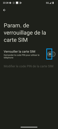 Étape 6 : Allez sur le bouton virtuel correspondant à Verrouiller la SIM : il glisse vers la droite et son pourtour devient vert lors de l'activation.une zone de saisie et un clavier virtuel apparaissent en surimpression. Saisissez votre code PIN et validez-le avec OK.