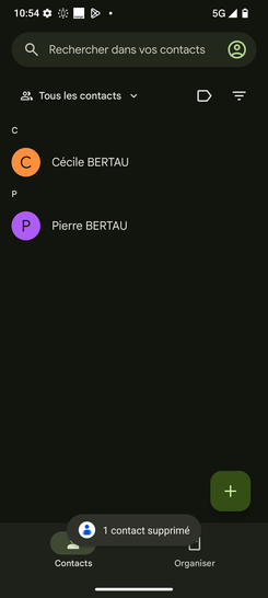 Étape 6 : Le contact désigné est supprimé.Nous sommes ravis que vous puissiez les gérer en toute autonomie.