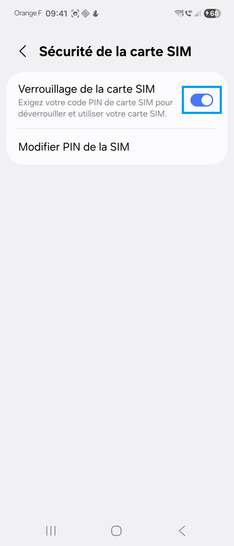 Étape 6 : Allez sur le bouton virtuel Verrouillage de la carte SIM : il va glisser vers la gauche et devenir gris.Si vous avez 2 cartes sim dans le mobile, il y aura 2 encarts (SIM 1, SIM 2) il faudra choisir l'encart de la SIM souhaitée.
