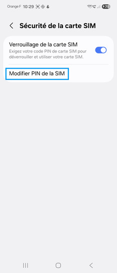 Étape 6 : Sélectionnez Modifier PIN de la SIM.Si vous avez 2 cartes sim dans le mobile, il y aura 2 encarts (SIM 1, SIM 2) il faudra choisir l'encart de la SIM souhaitée.