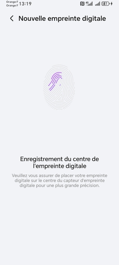 Étape 7 : Suivez les instructions : l'enregistrement commence.Déplacez votre doigt au fur et à mesure, jusqu'à ce que l'empreinte à l'écran soit entièrement bleue.