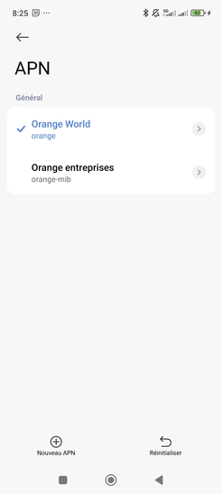 Étape 5 : Assurez-vous que le point d'accès Orange World soit bien activé. Si ce n'est pas le cas, allez sur le cercle pour l'activer (il deviendra bleu).